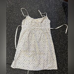 Brandy Melville flowers dress